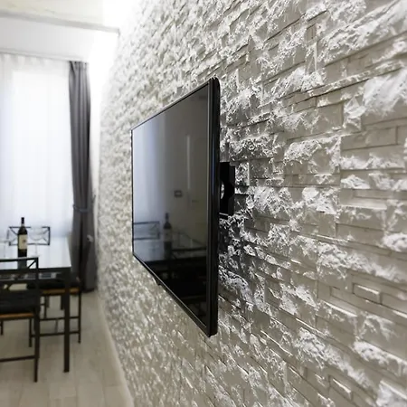 Apartment Dependance Machiavelli - And Wine *